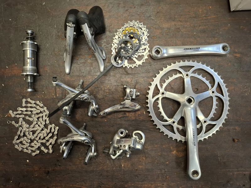 Campagnolo Daytona + kola
