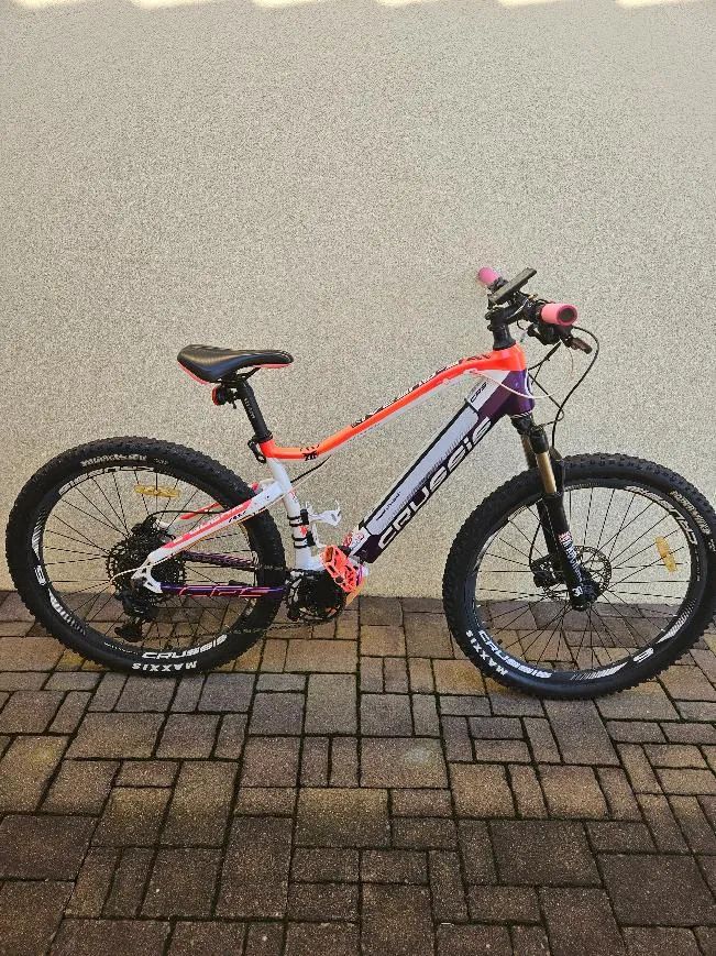 Crussis E-guera 9.5-S 17"