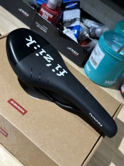 FIZIK Tundra MG