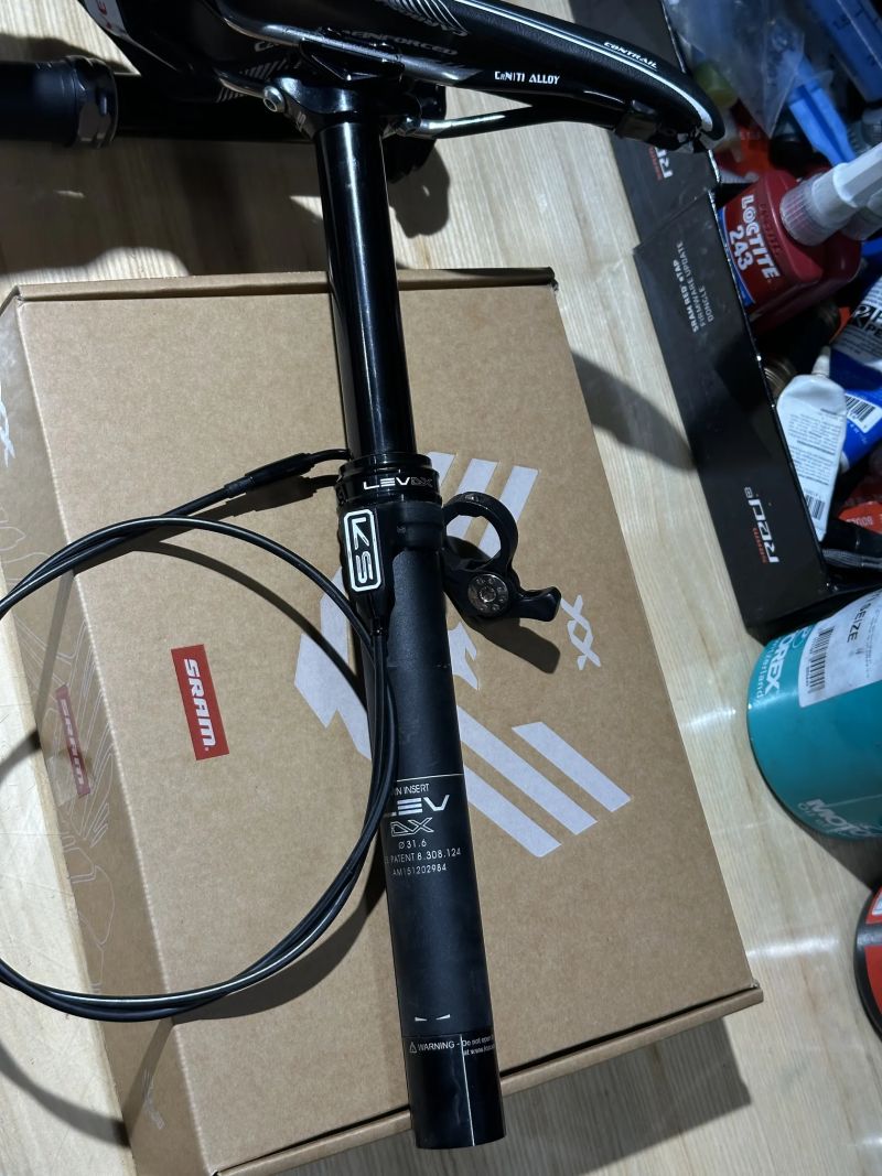 teleskopická sedlovka KS LEV externí vedení! 