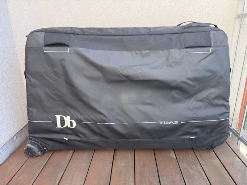 Přepravní kufr na silniční kola i MTB Db Savage Bike Bag
