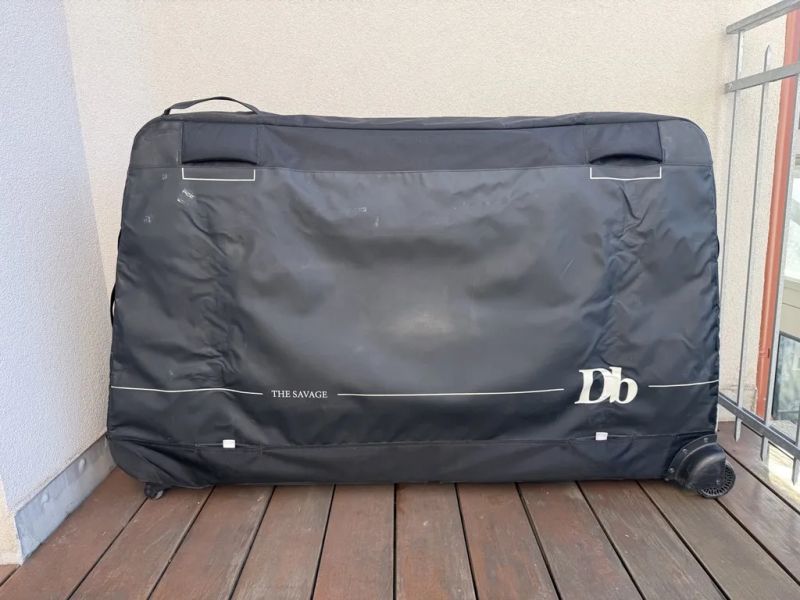Přepravní kufr na silniční kola i MTB Db Savage Bike Bag