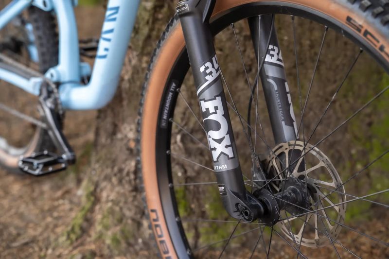 Canyon Neuron 6 2022