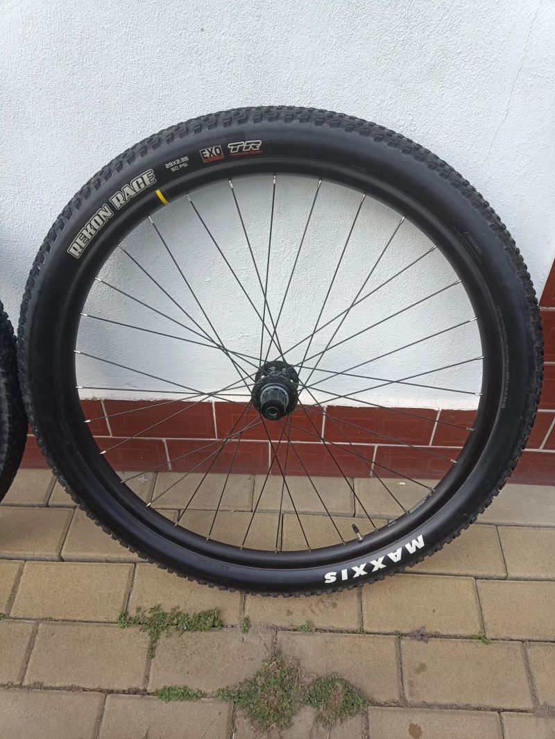 Mavic ráfky na Boost nábojích od Lapierru