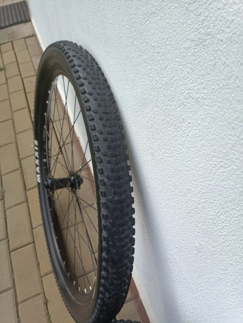 Mavic ráfky na Boost nábojích od Lapierru