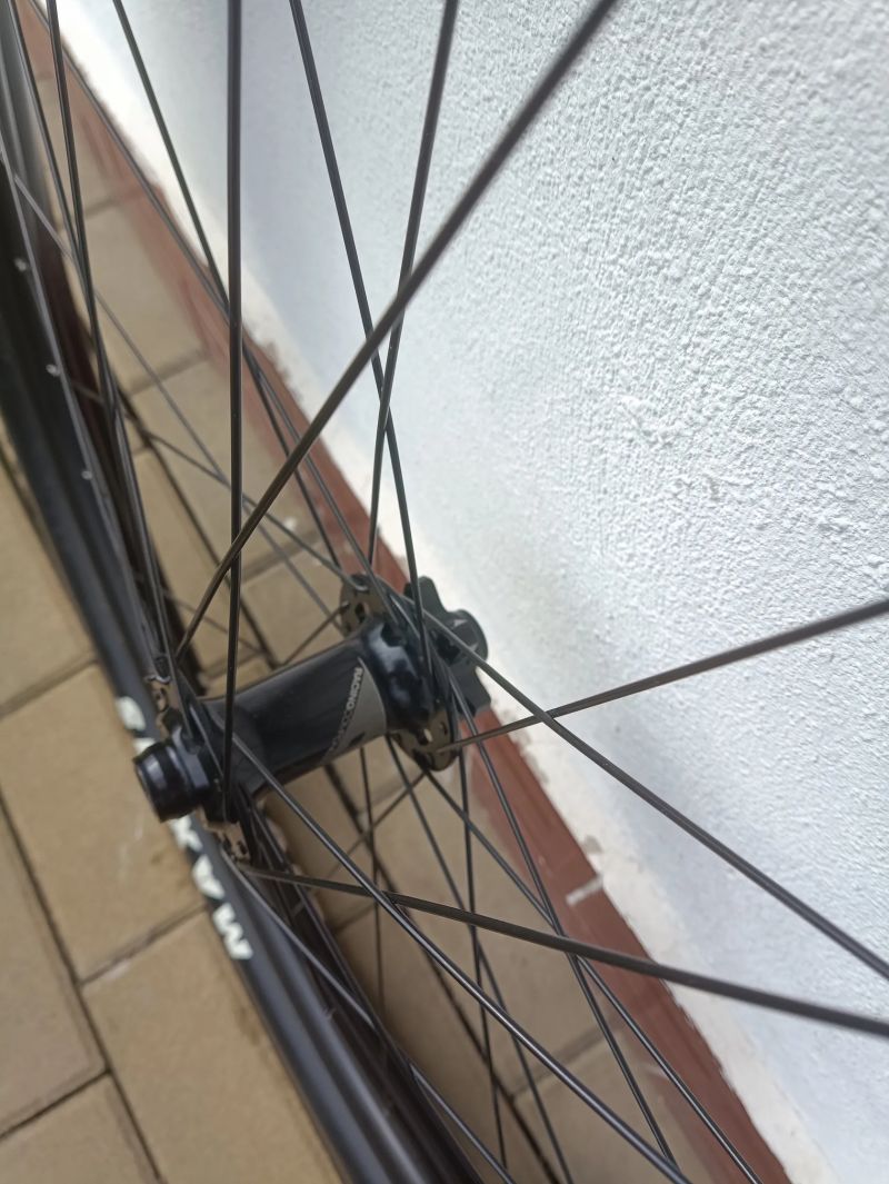 Mavic ráfky na Boost nábojích od Lapierru