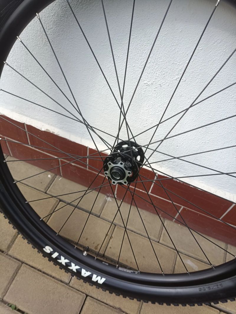 Mavic ráfky na Boost nábojích od Lapierru