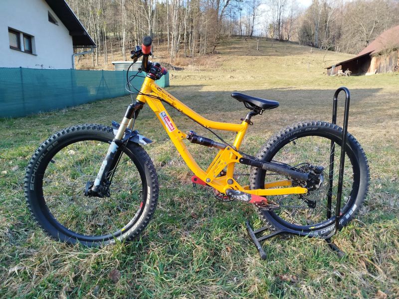 Dětské ceoodpružené kolo