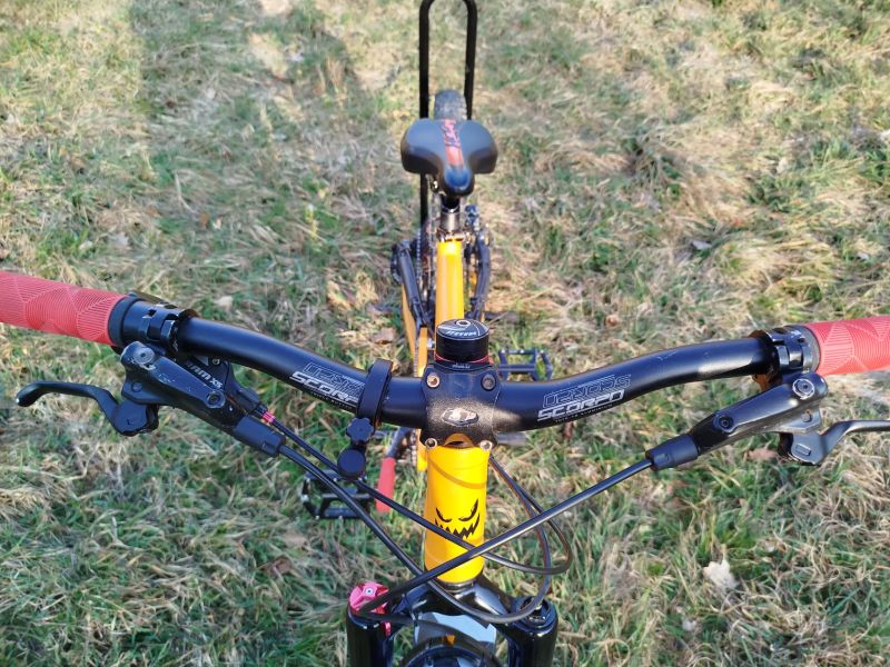 Dětské ceoodpružené kolo