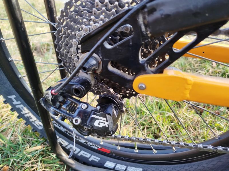 Dětské ceoodpružené kolo