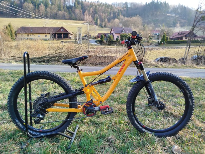 Dětské ceoodpružené kolo