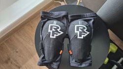 Chrániče kolen Race Face Indy, vel. L