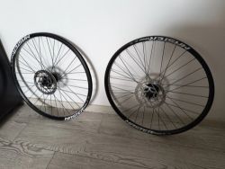 Prodám zapletená kola 26"