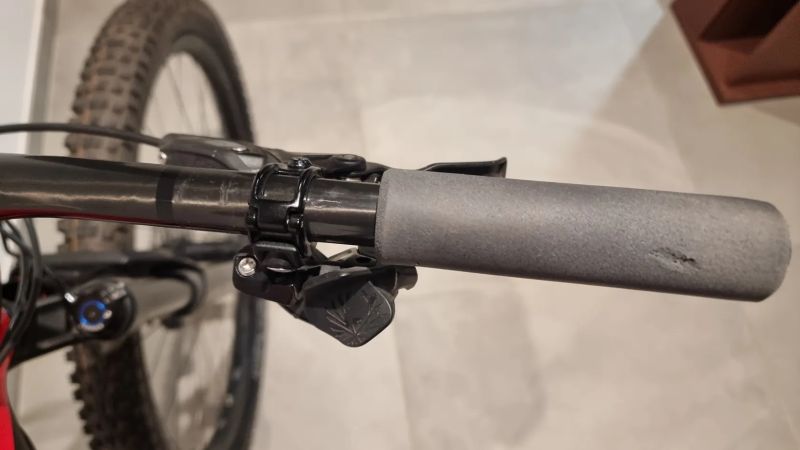 Prodám Trek E-Caliber 9.8 GX AXS L v perfektním stavu