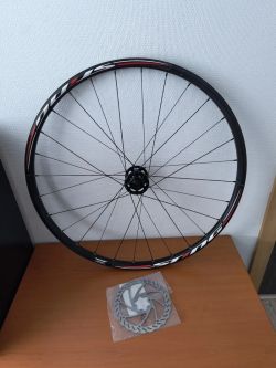 Prodám nové přední kolo 27,5