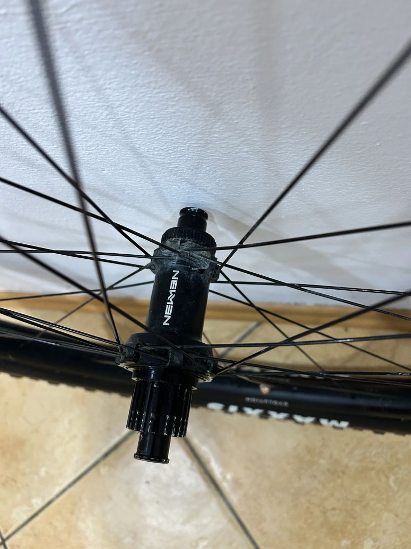 zadni kolo 29” newmen Evolution boost