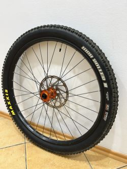 Predni kolo boost WTB x whyte 110x15”
