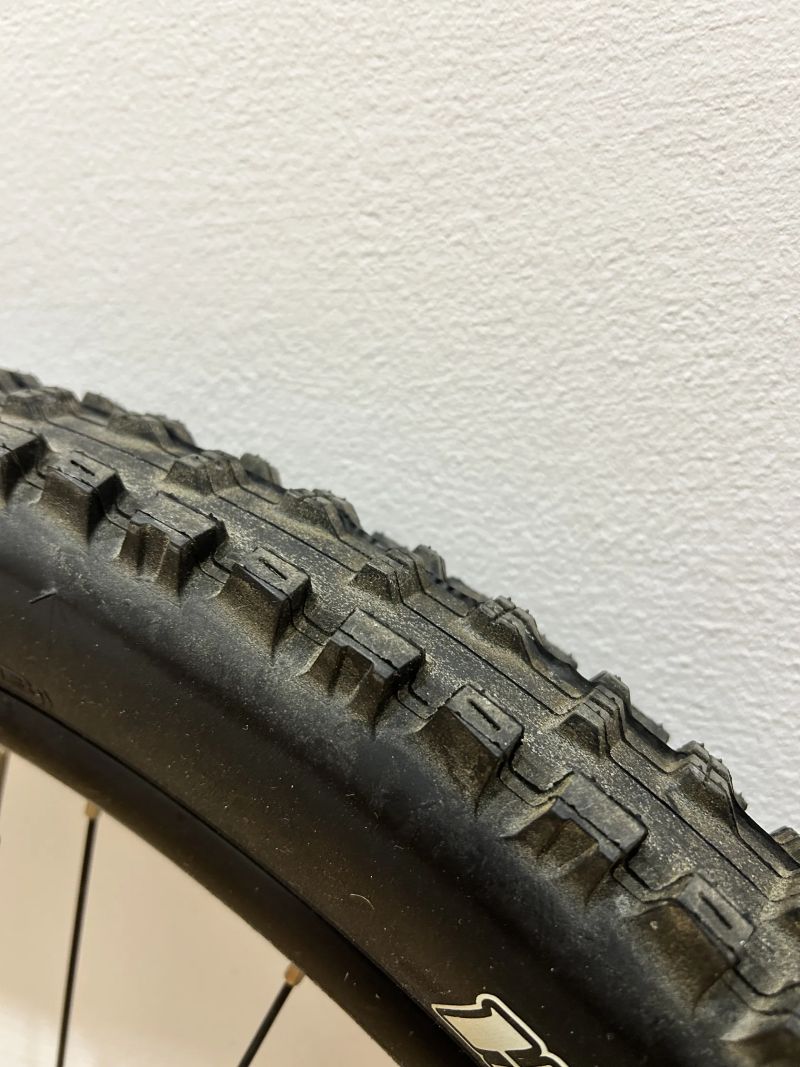 Predni kolo boost WTB x whyte 110x15”