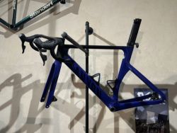 Canyon AEROAD CF SLX 8 vel. M