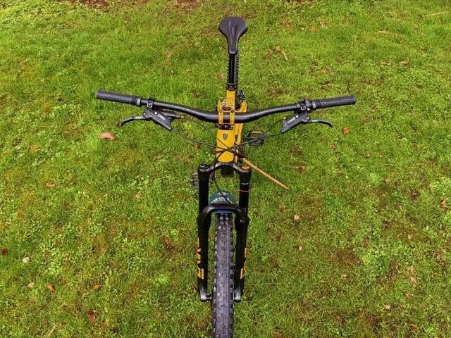 Trek EX-e 9.8 SL vel. L Satin Baja Yellow Mullet + DRUHÁ BATERKA!