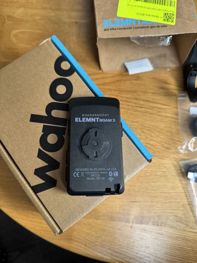 Cyklopočítač Wahoo Elemnt ROAM v3