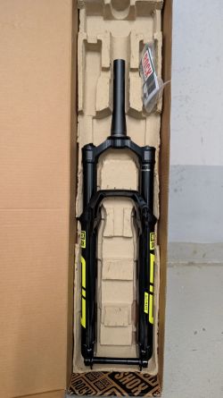 RockShox SID Ultimate Race Day 2 - 3P remote 29" 15x110 ( záruka !!)