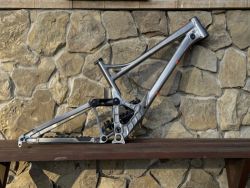 Banshee Bikes Legend 29