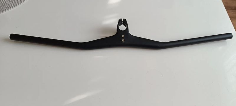 Karbonové kombo řídítek Roval 