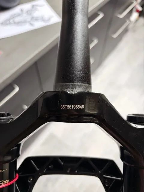 Rock Shox ZEB - R 180 mm