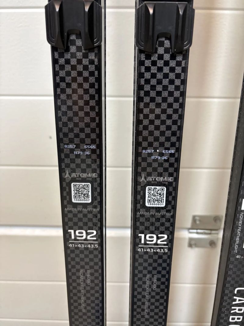 2× Atomic Redster S9 Carbon Skate 192 cm