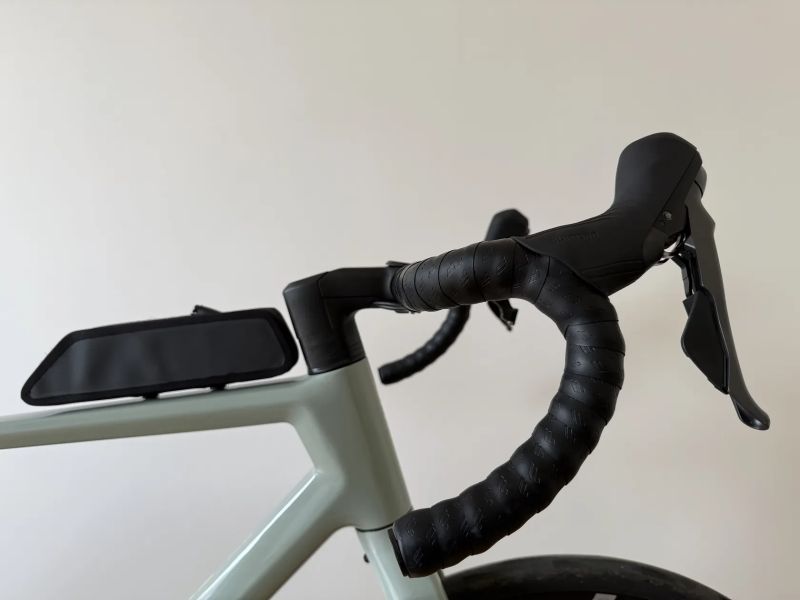 Focus Atlas 8.8 (2024) téměř nový, 2 sady plášťů