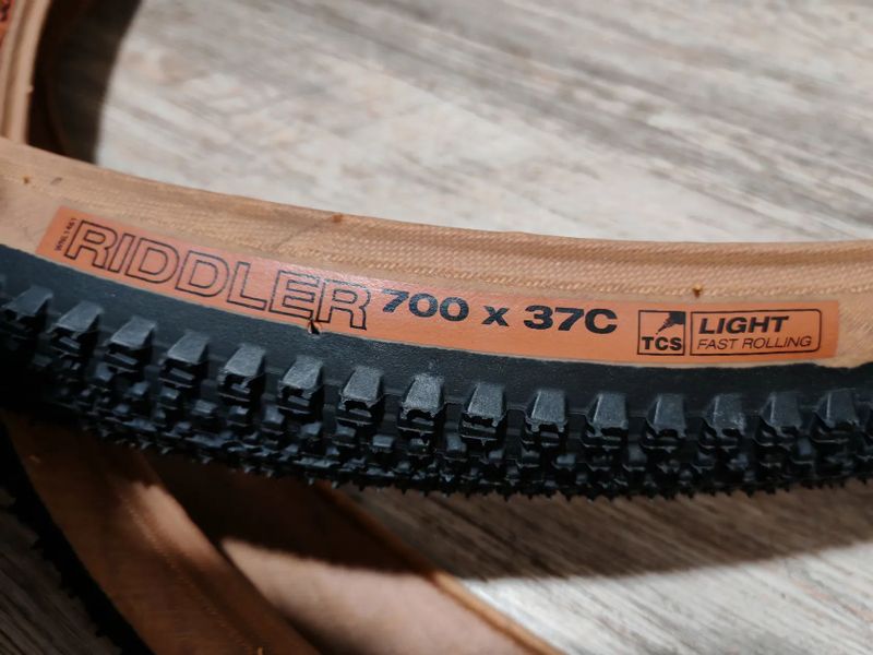 Wtb Riddler 700x37C kevlar NOVÉ 2Ks