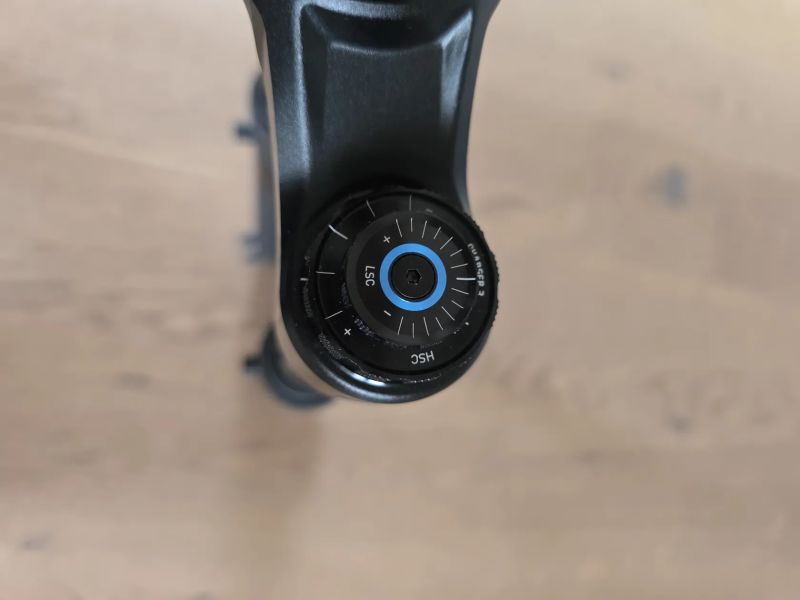 Nová RockShox Zeb ULTIMATE