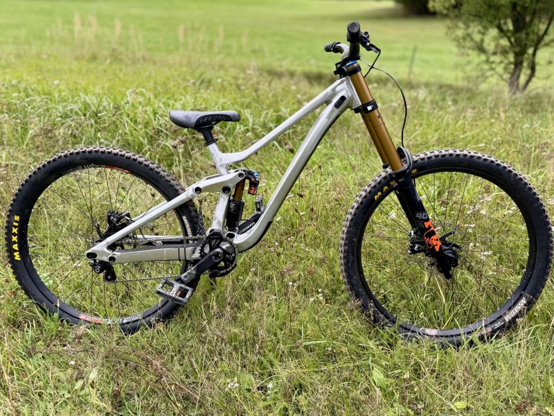 Scott Gambler 920 – Custom DH bike – Fox Factory – vel. M – možnost mullet