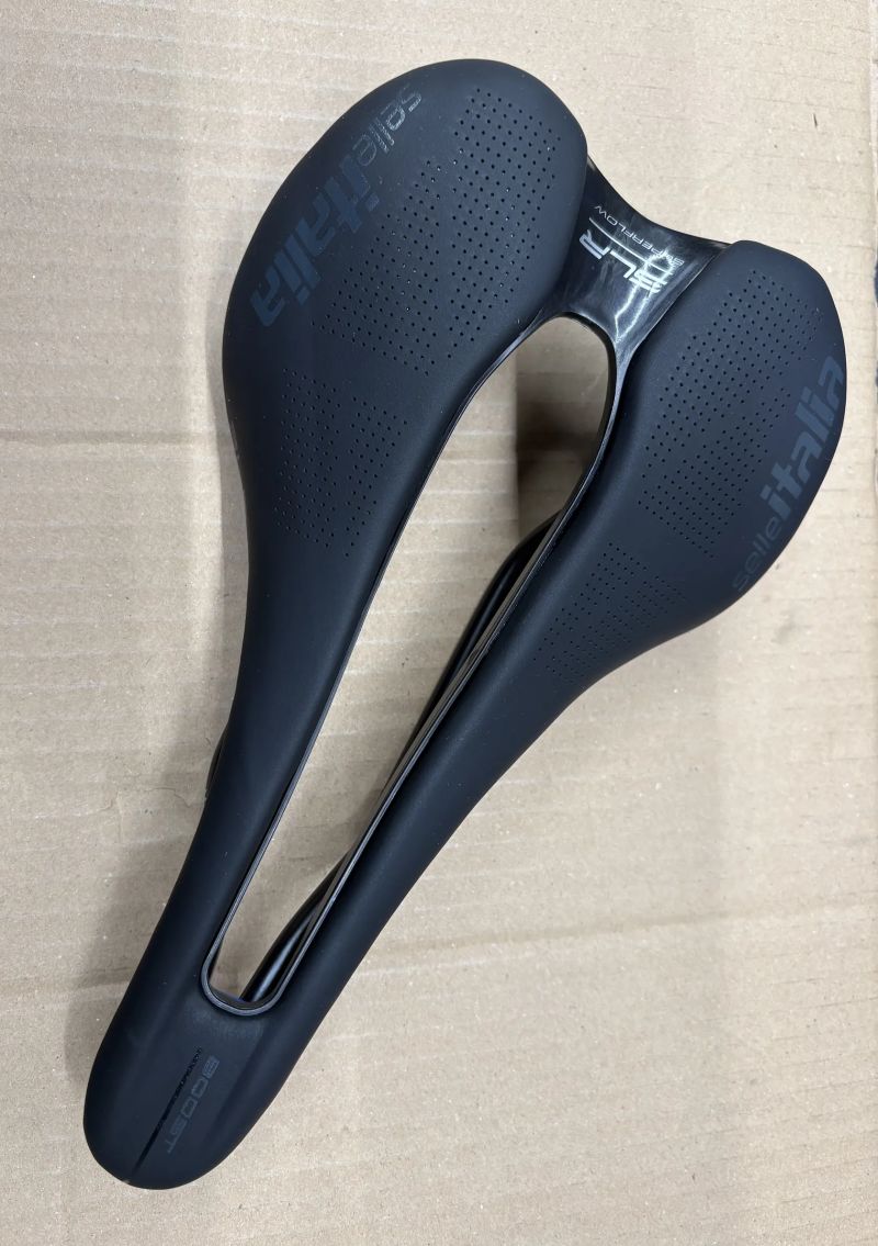 sedlo - Selle Italia SLR Boost Superflow L3 - černé 185g