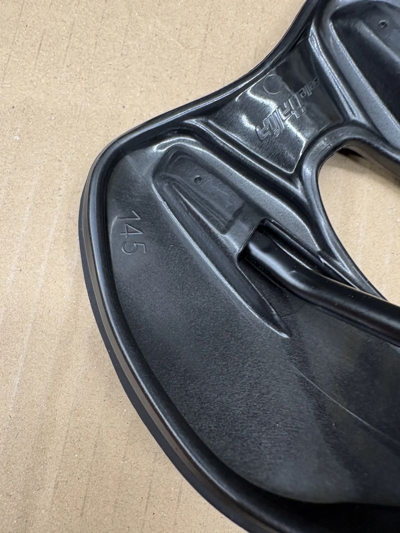 sedlo - Selle Italia SLR Boost Superflow L3 - černé 185g