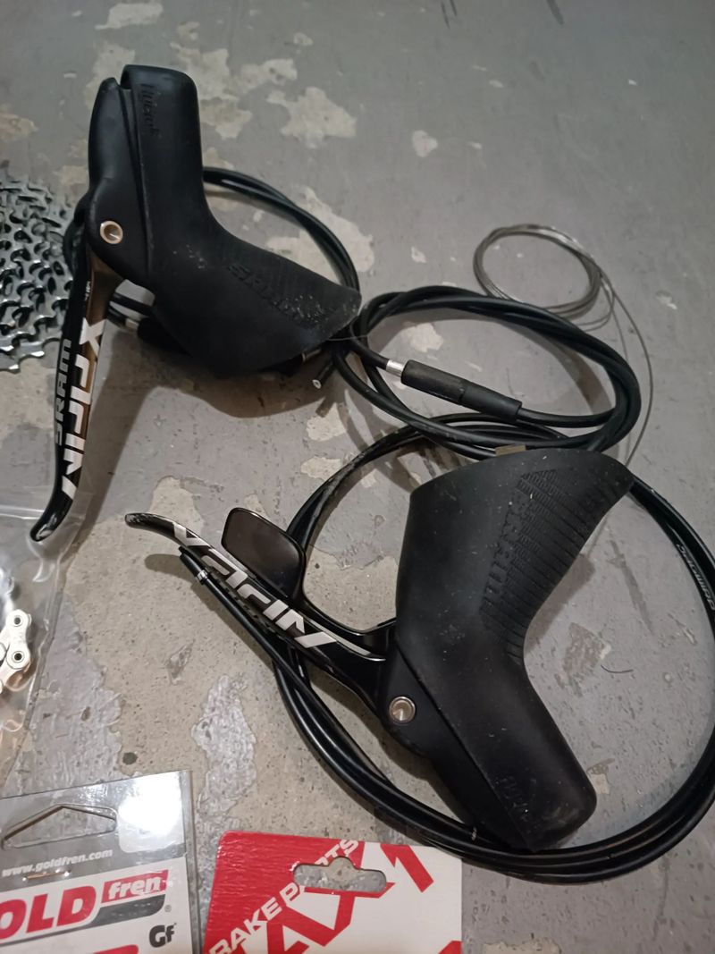 sada Sram 1x11, hazka Force, cenu nabídněte, budu rád, že ještě poslouží