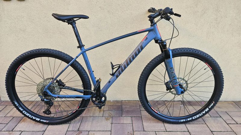 Author Context 29 - šedá-matná-červená 