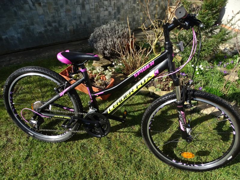 Leader Fox Spider 24" Jako Nové + páčkové řazení