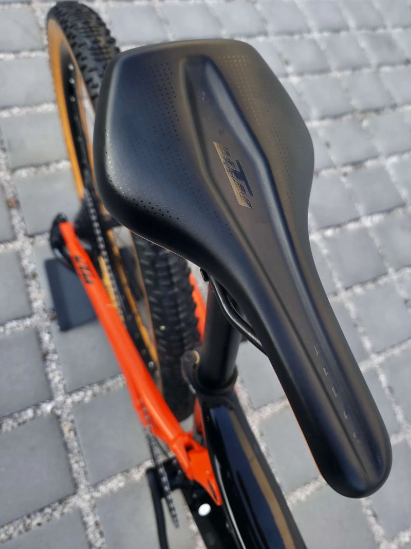 KTM Scarp 294 2025 29″ - velikost M / SRAM SX Eagle / RockShox Recon / Monarch