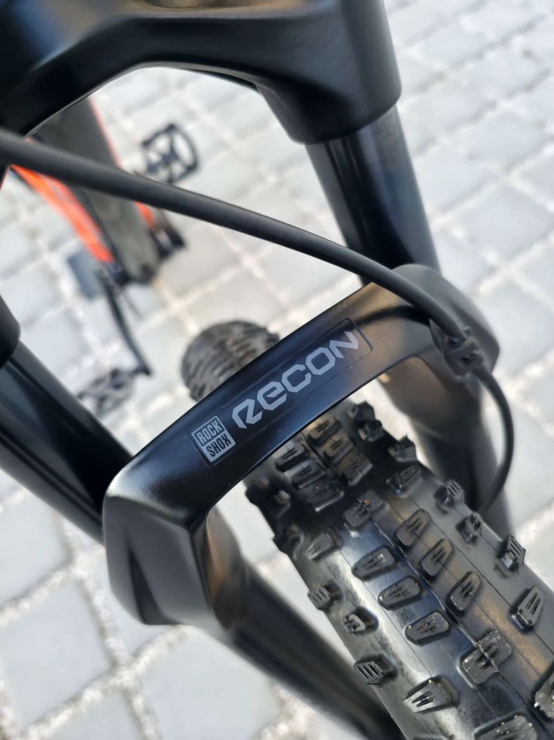 KTM Scarp 294 2025 29″ - velikost M / SRAM SX Eagle / RockShox Recon / Monarch