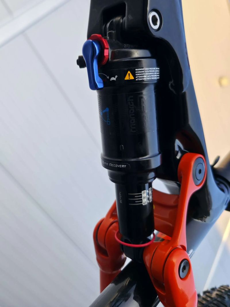 KTM Scarp 294 2025 29″ - velikost M / SRAM SX Eagle / RockShox Recon / Monarch