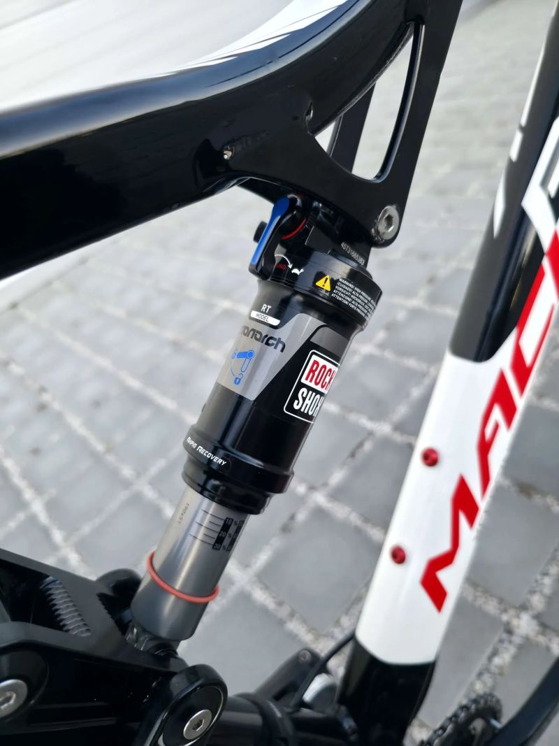 RockMachine Storm XC 70 26″ velikost XL / Shimano XT 3x10 / SR Suntour Epicon X2 / Formula RX