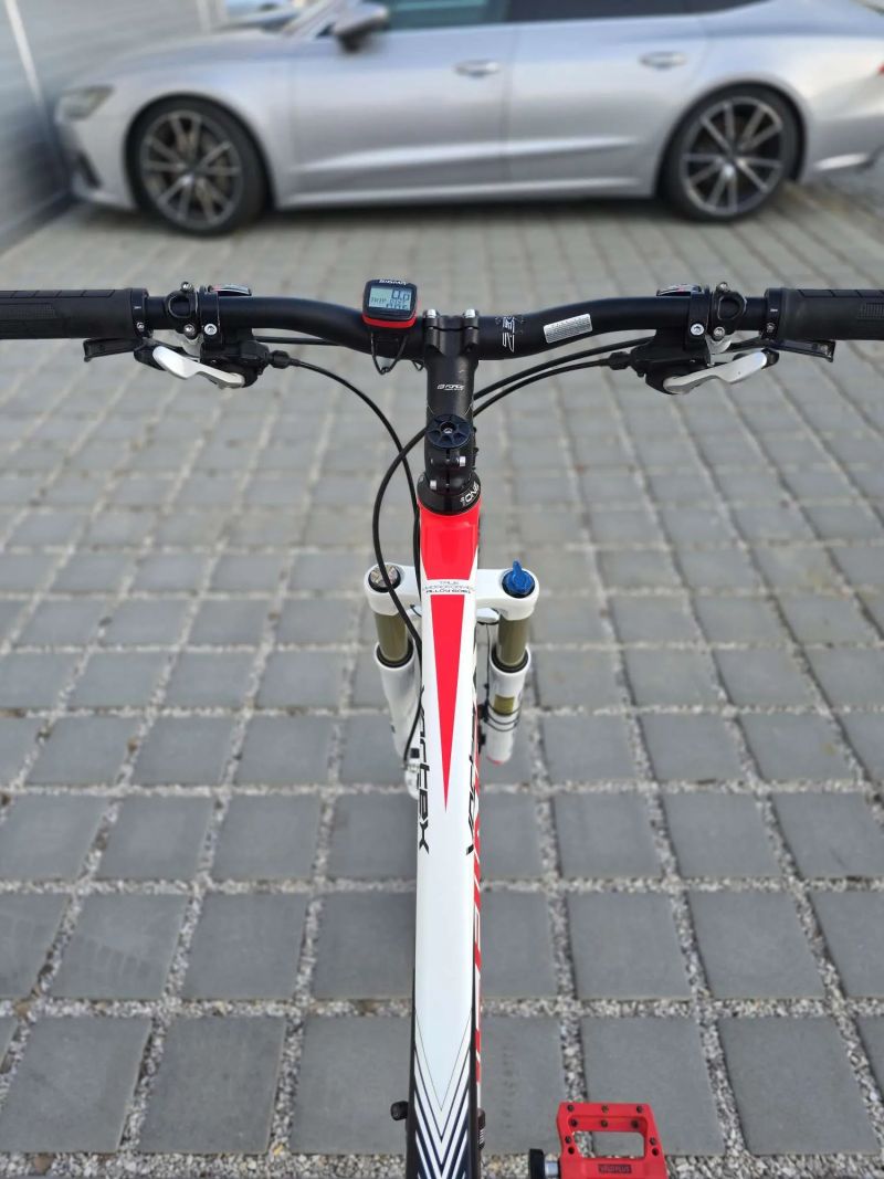 RockMachine Storm XC 70 26″ velikost XL / Shimano XT 3x10 / SR Suntour Epicon X2 / Formula RX