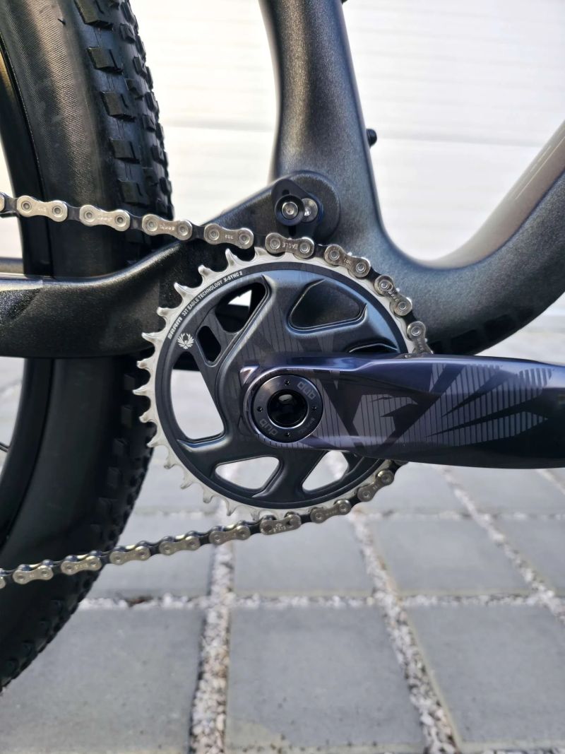 Orbea OIZ M21 Carbon 2024 29″ - velikost M / SRAM GX Eagle 1x12 / FOX 34 / FOX Float DPS / Fizík