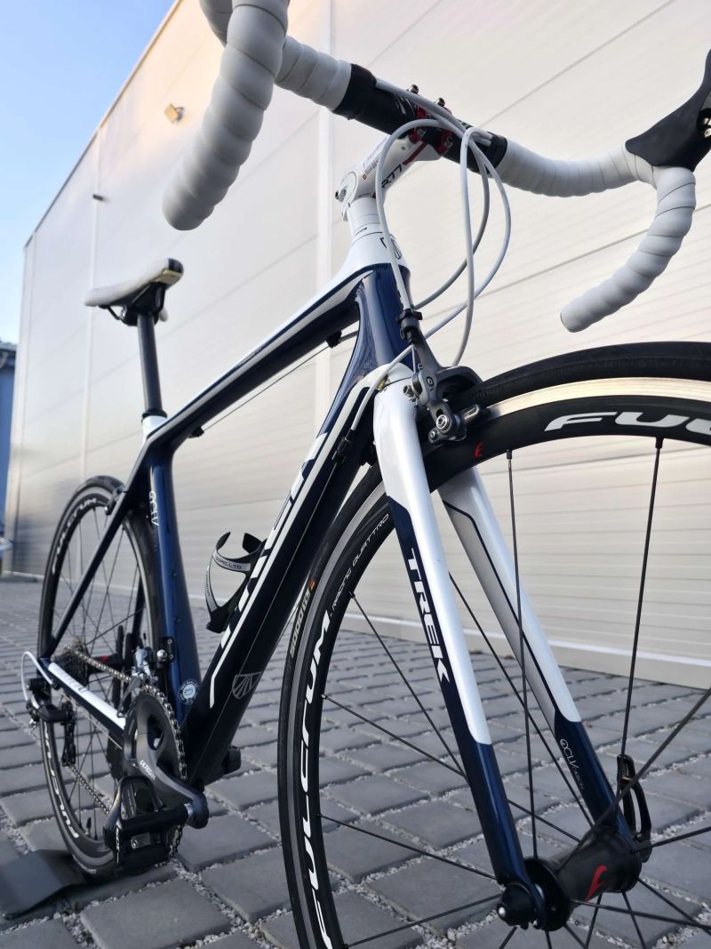 Silniční kolo Trek Madone 4.7 Carbon Ultegra – velikost 54cm (M)