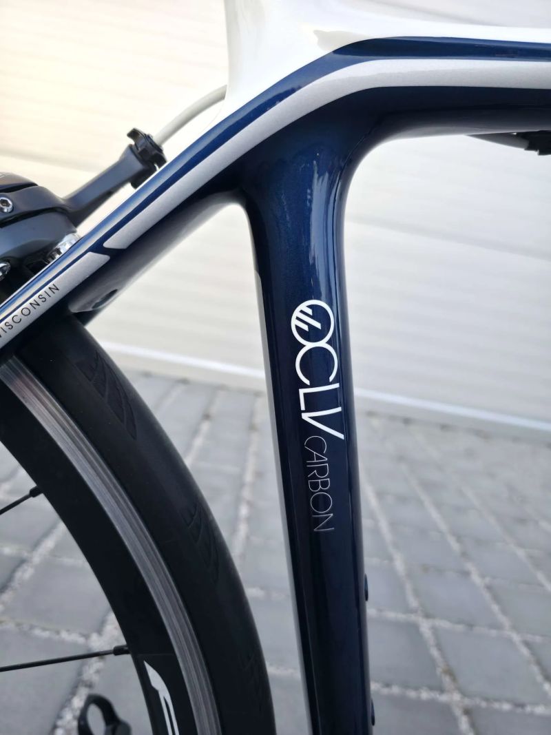 Silniční kolo Trek Madone 4.7 Carbon Ultegra – velikost 54cm (M)