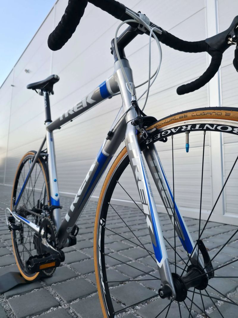 Silniční kolo Trek Alpha Aluminium 2.1 105 – velikost 56cm (L) / Shimano 105