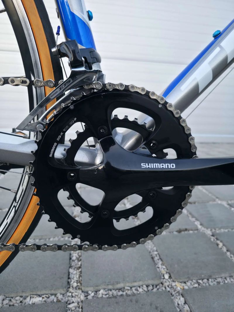 Silniční kolo Trek Alpha Aluminium 2.1 105 – velikost 56cm (L) / Shimano 105