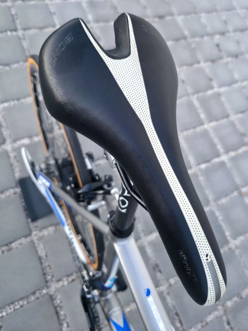 Silniční kolo Trek Alpha Aluminium 2.1 105 – velikost 56cm (L) / Shimano 105